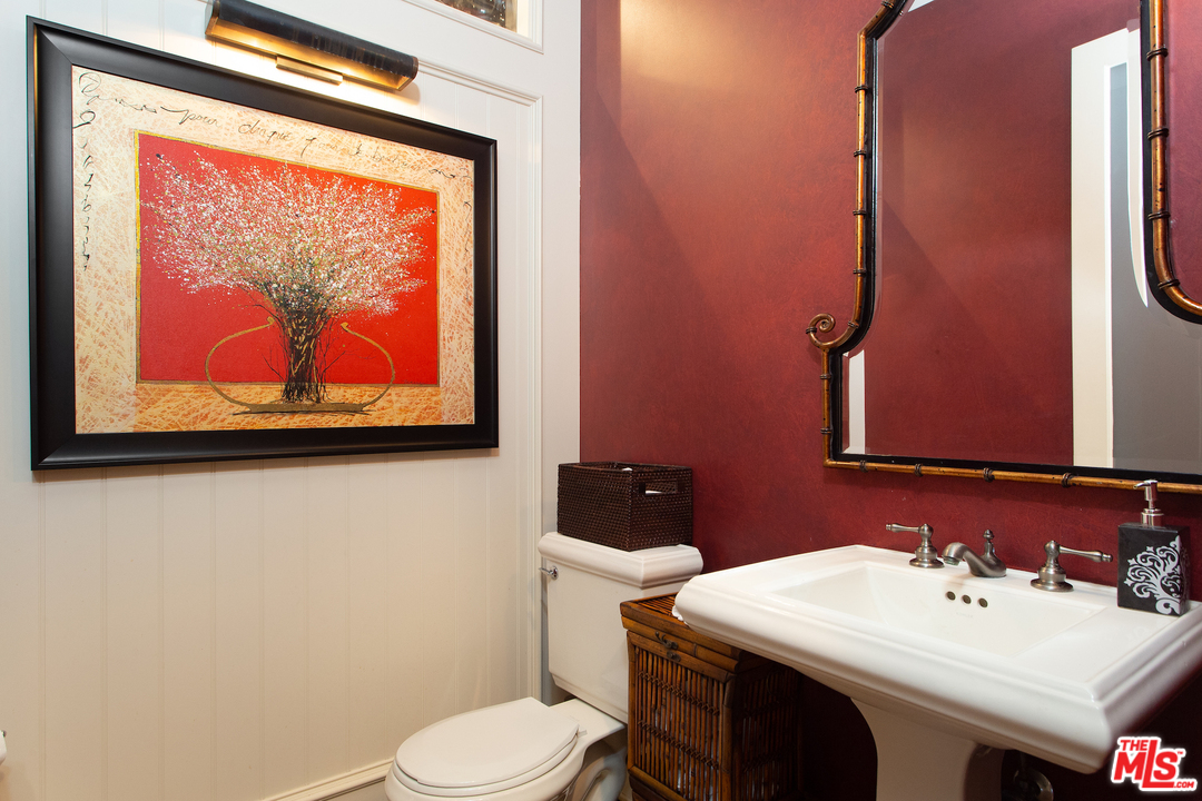 121 Reef Mall Marina del Rey, CA 90292 - Photo 25 of 54