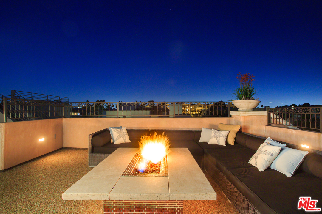 121 Reef Mall Marina del Rey, CA 90292 - Photo 51 of 54