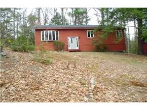 12 Odell Road Sandown, NH 03873 - Photo 1 of 4