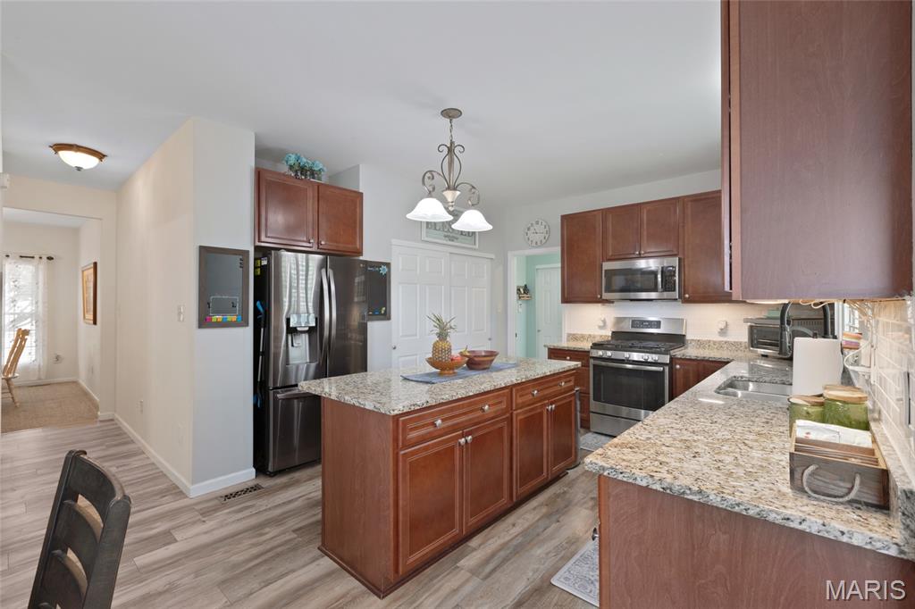 7357 Macleod Lane O'Fallon, MO 63368 - Photo 14 of 48
