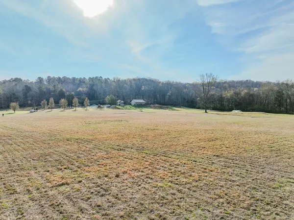 $448,500 | 109 Rascal Town Road, Loretto, TN 38469