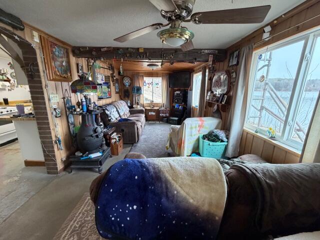 W8690 Lake Road Richmond, WI 53115 - Photo 4 of 22 IMG_6914