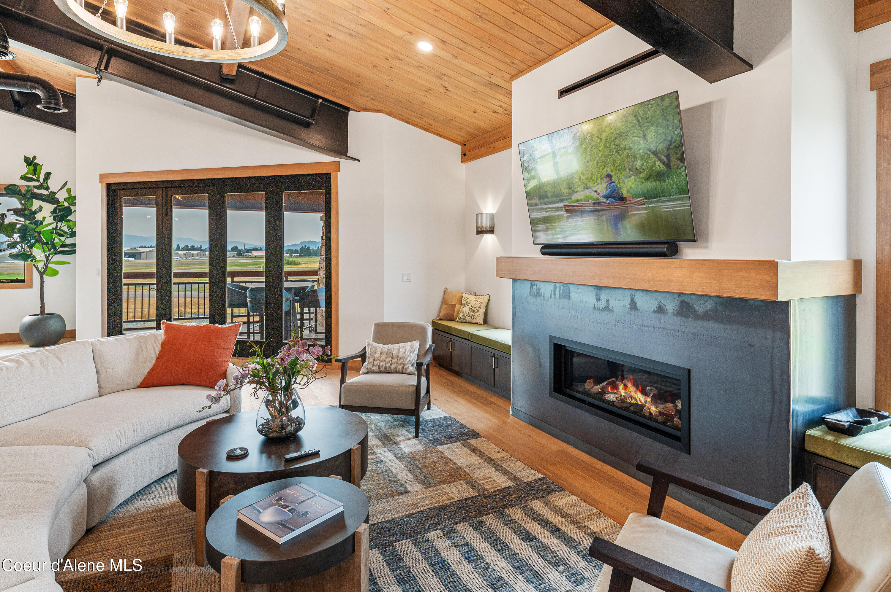 1208 Spitfire Street Sandpoint, ID 83864 - Photo 14 of 39 --10