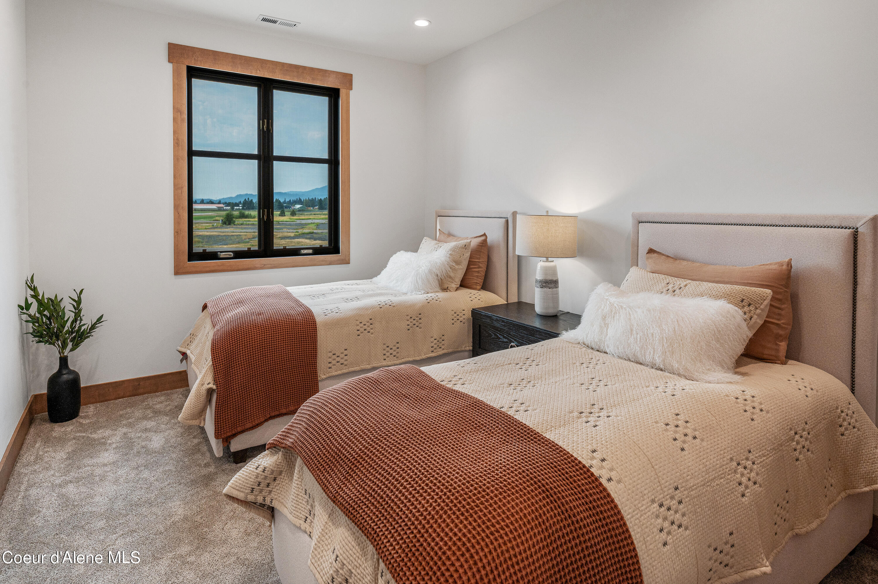 1208 Spitfire Street Sandpoint, ID 83864 - Photo 20 of 39 --17