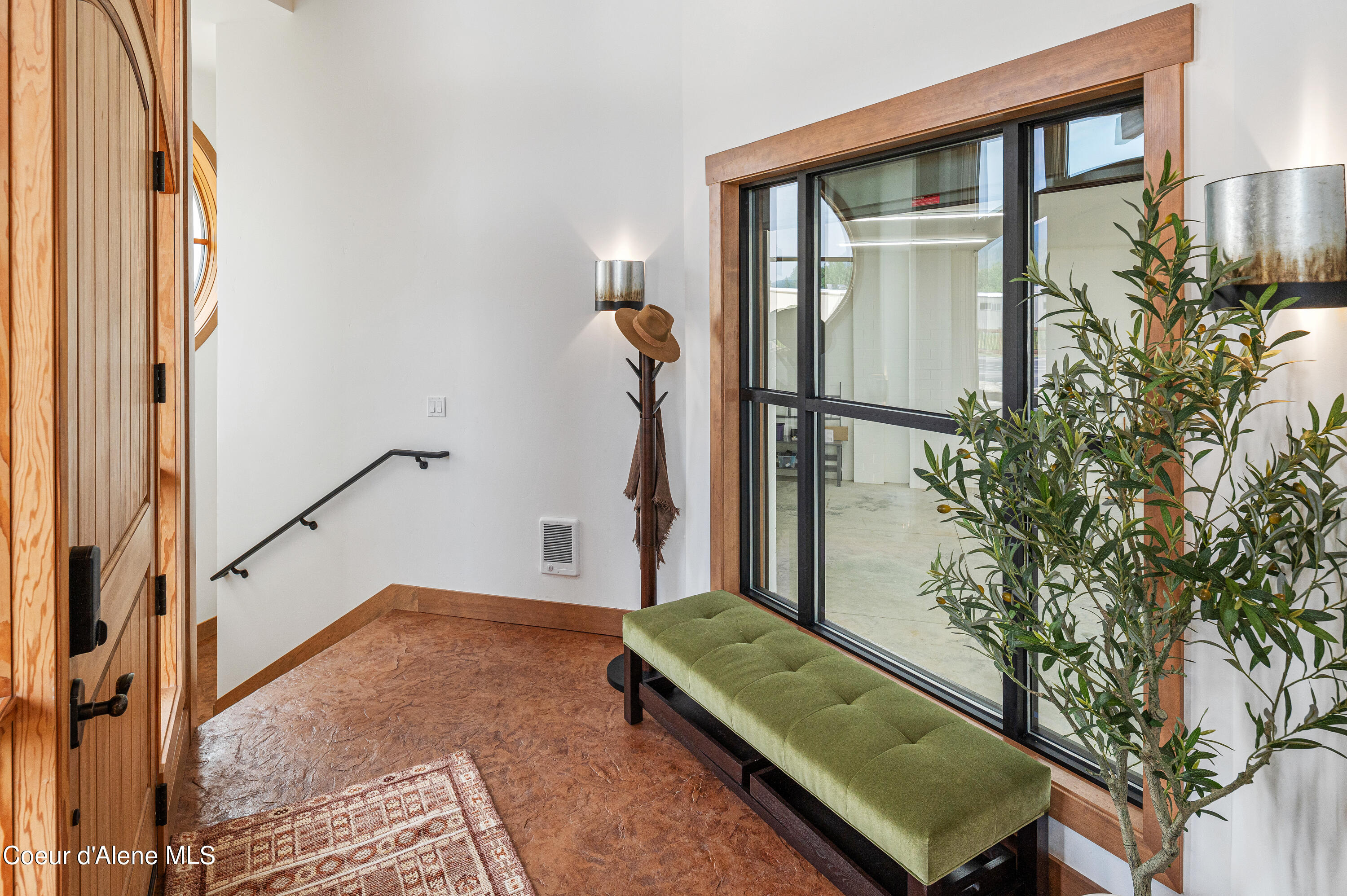 1208 Spitfire Street Sandpoint, ID 83864 - Photo 7 of 39 --32