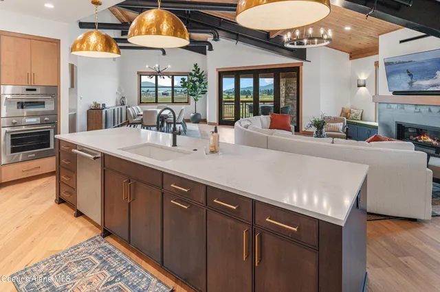 $3,150,000 | 1208 Spitfire Street, Sandpoint, ID 83864