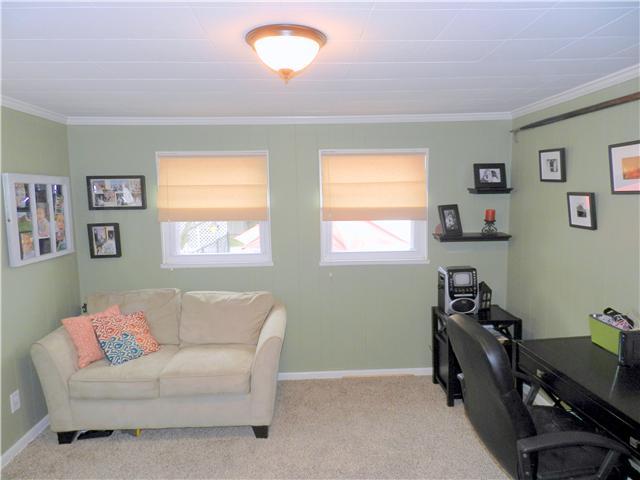1518 Meadow Road Columbus, OH 43212 - Photo 12 of 25