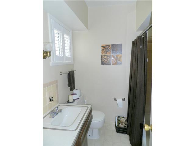 1518 Meadow Road Columbus, OH 43212 - Photo 13 of 25
