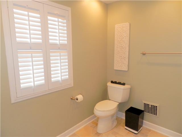 1518 Meadow Road Columbus, OH 43212 - Photo 17 of 25