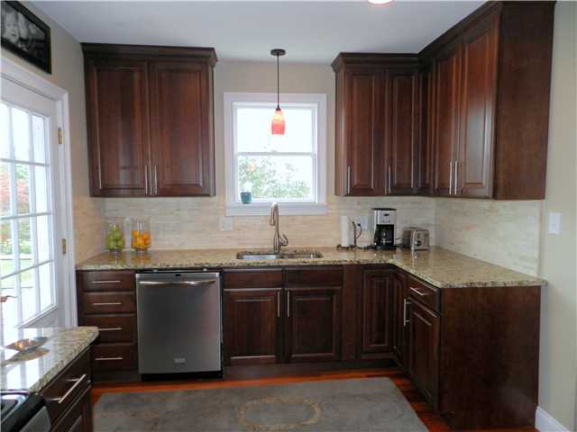 1518 Meadow Road Columbus, OH 43212 - Photo 3 of 25