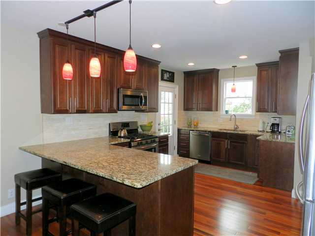 1518 Meadow Road Columbus, OH 43212 - Photo 5 of 25