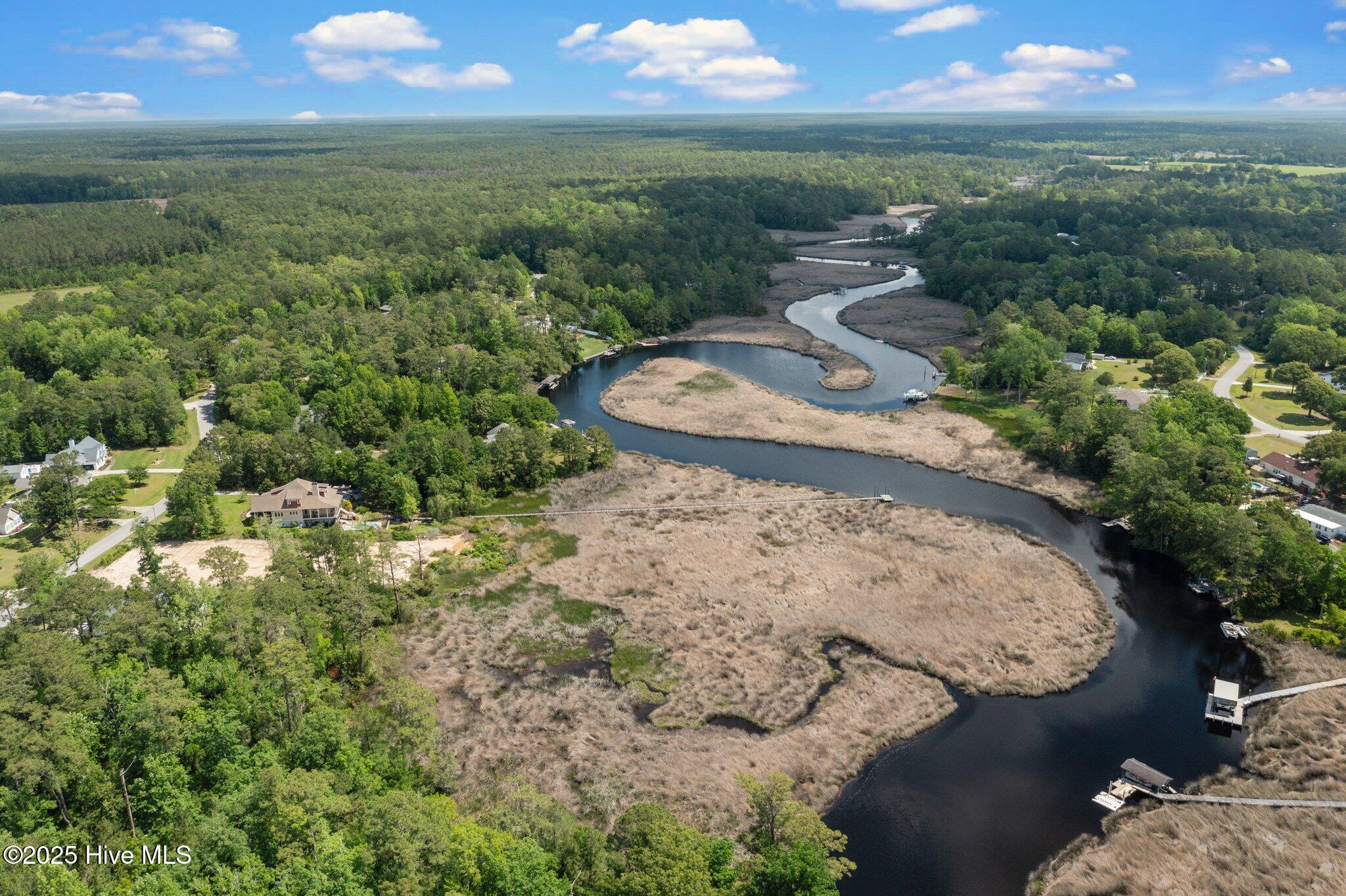 240 White Oak Bluff Road Stella, NC 28582 - Photo 9 of 13 8-web-or-mls-DJI_0963