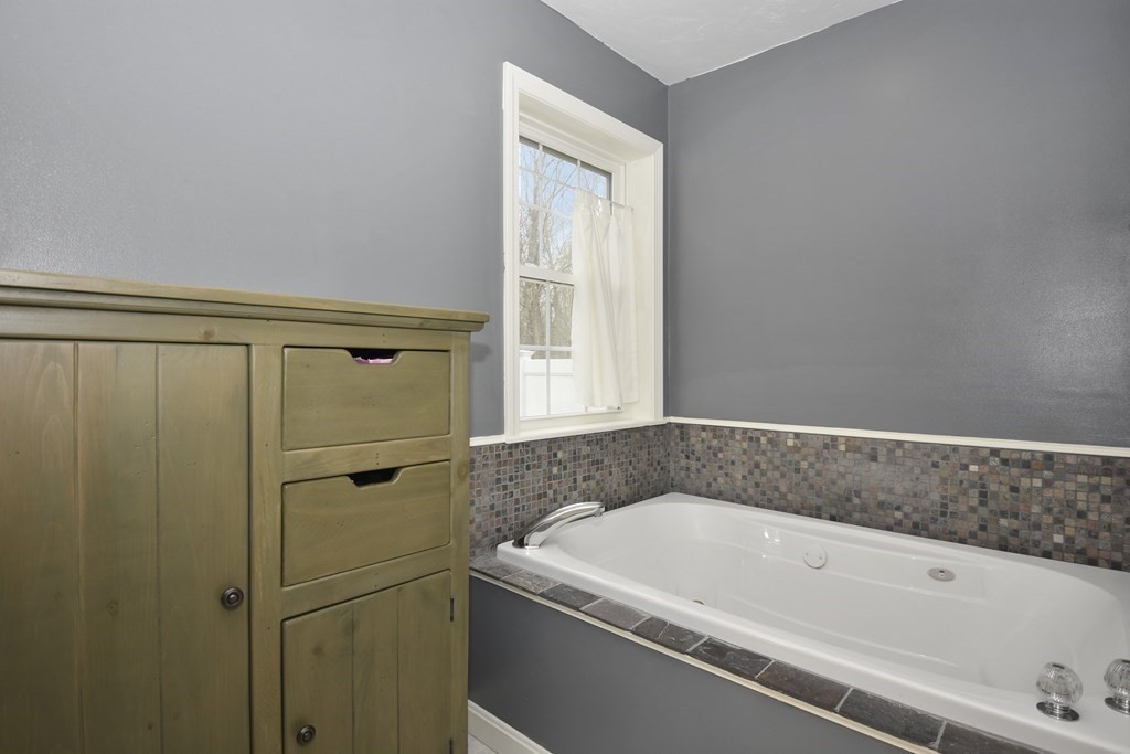83 Old Princeton Road Hubbardston, MA 01452 - Photo 28 of 32 Gallery Image 28