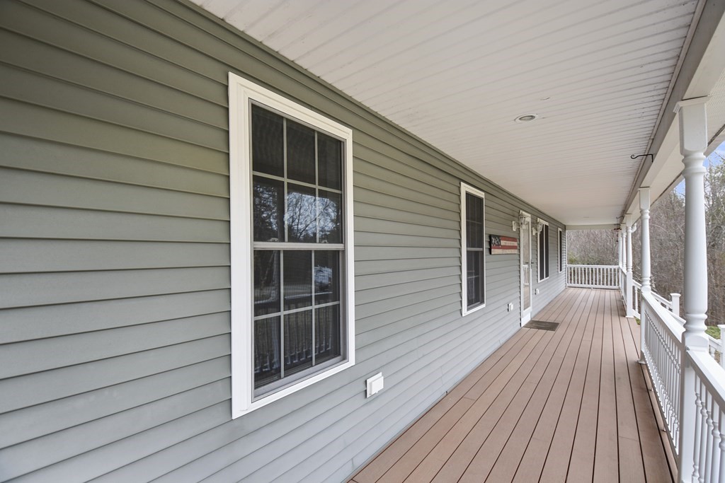 83 Old Princeton Road Hubbardston, MA 01452 - Photo 4 of 32 Gallery Image 4