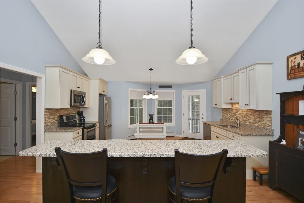 83 Old Princeton Road Hubbardston, MA 01452 - Photo 10 of 32 Gallery Image 10