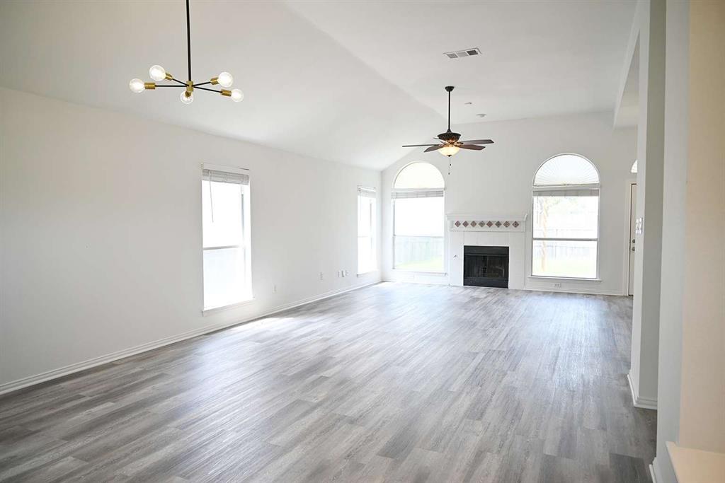 1511 Oak Tree Road Allen, TX 75002 - Photo 2 of 20