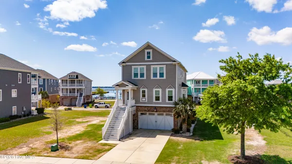$1,099,000 | 526 Cannonsgate Drive, Newport, NC 28570