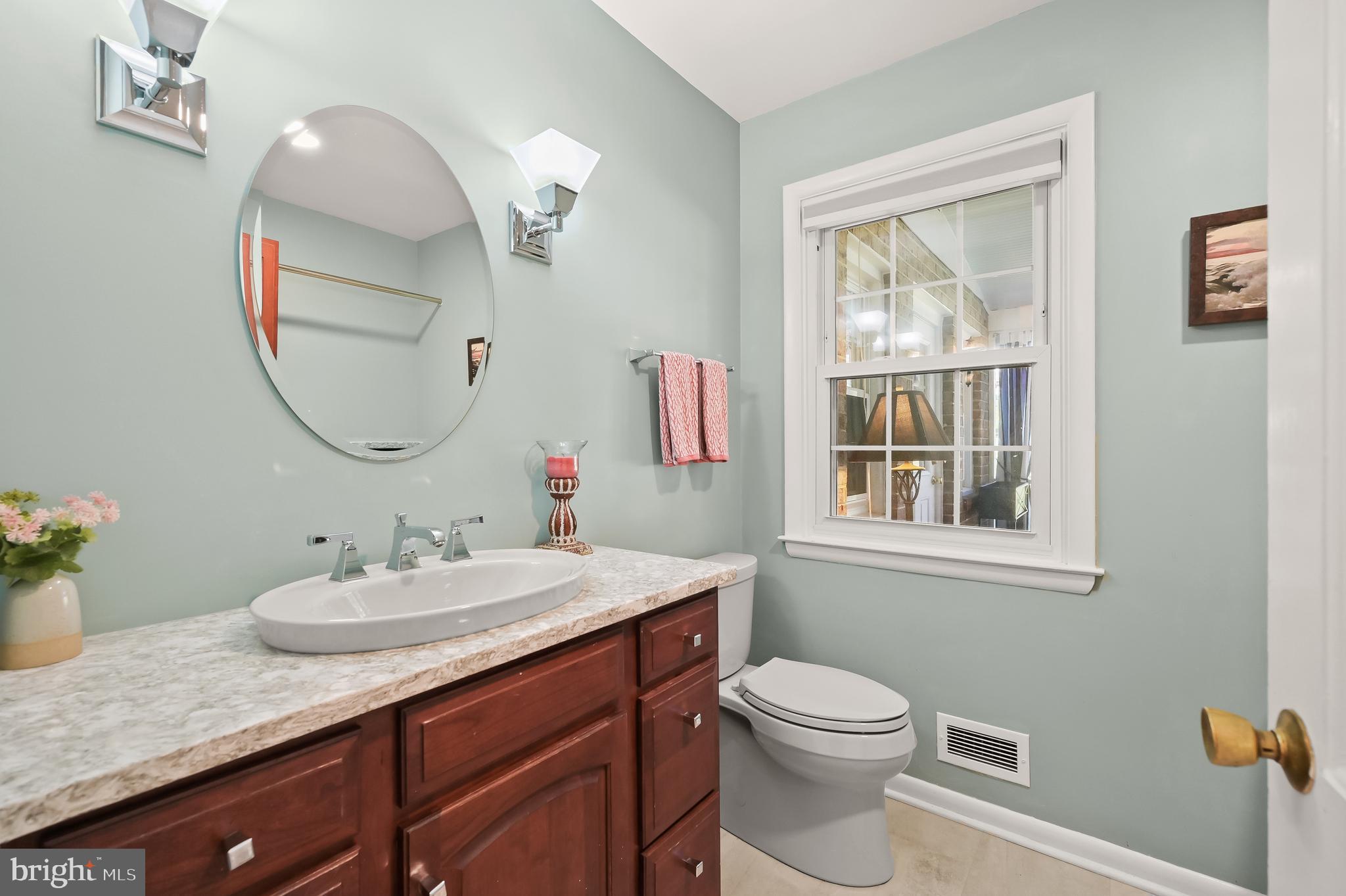 4014 Macalpine Road Ellicott City, MD 21042 - Photo 26 of 79 Powder Room