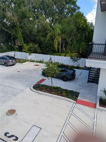 $2,950 | 13612 North 22nd Street, Tampa, FL 33613