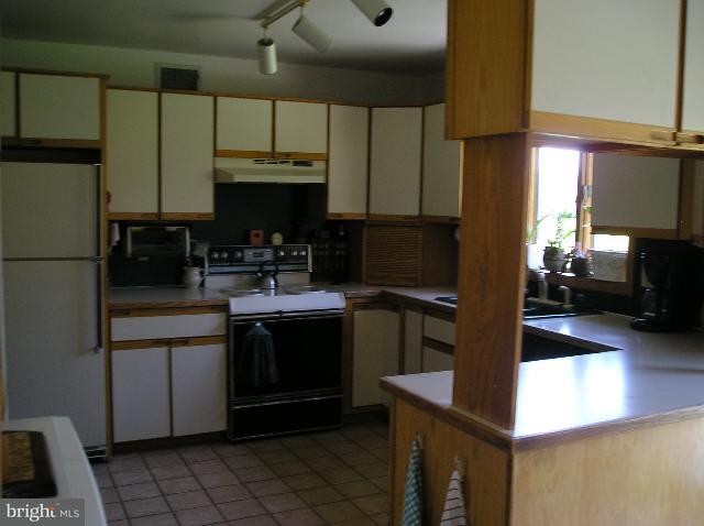 7138 Red Top Road Hummelstown, PA 17036 - Photo 8 of 11 Gallery Image 8