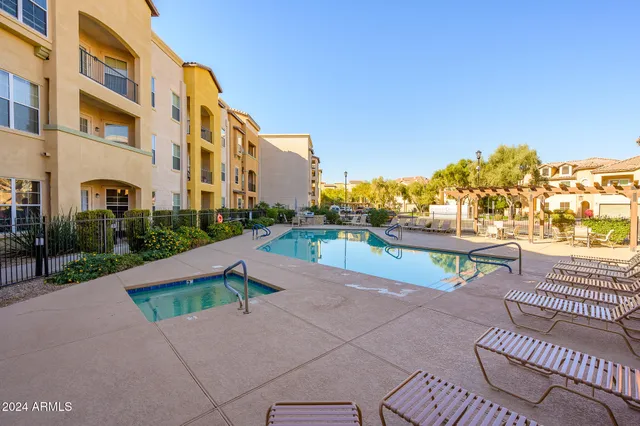 $272,500 | 14575 West Mountain View Boulevard, Unit 11309, Surprise, AZ 85374
