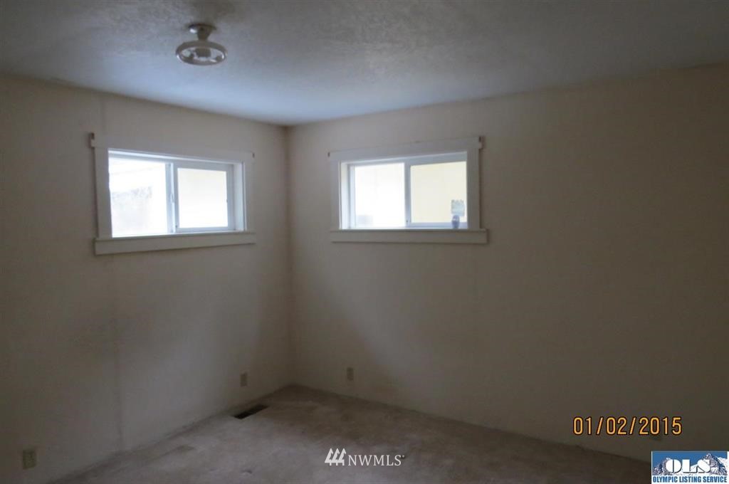 240 Robinson Road Port Angeles, WA 98362 - Photo 8 of 11