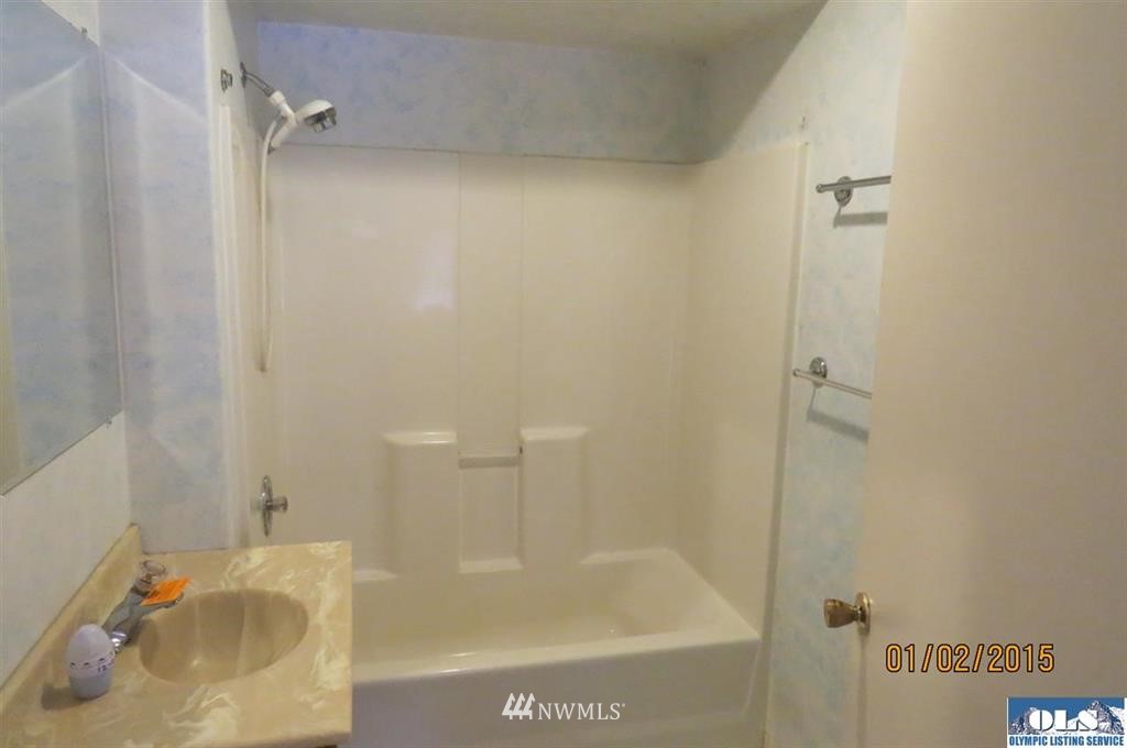 240 Robinson Road Port Angeles, WA 98362 - Photo 10 of 11