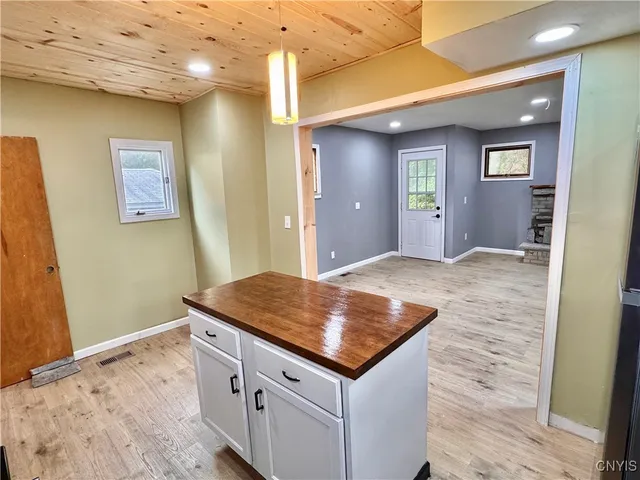 $114,900 | 16 Orchard Avenue, Auburn, NY 13021