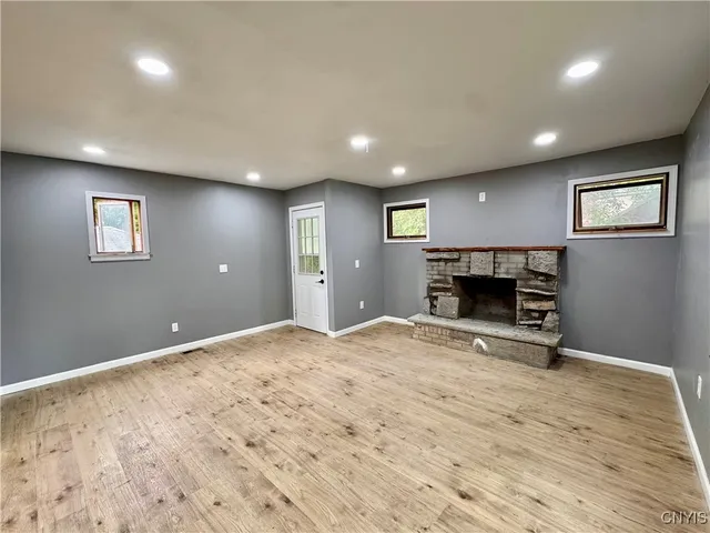 $114,900 | 16 Orchard Avenue, Auburn, NY 13021