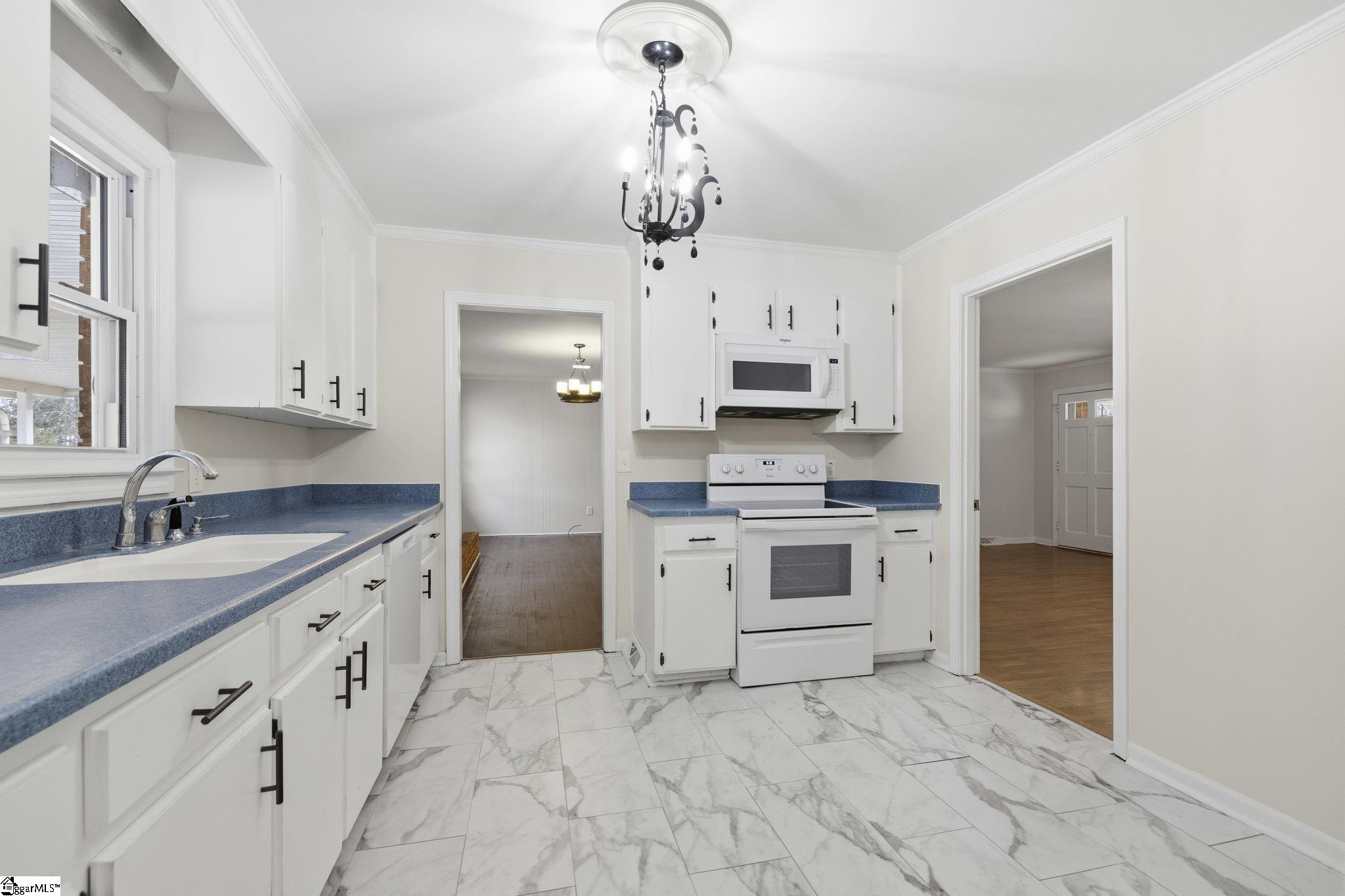 4208 Old Buncombe Road Greenville, SC 29617 - Photo 11 of 41 Gallery Image 11