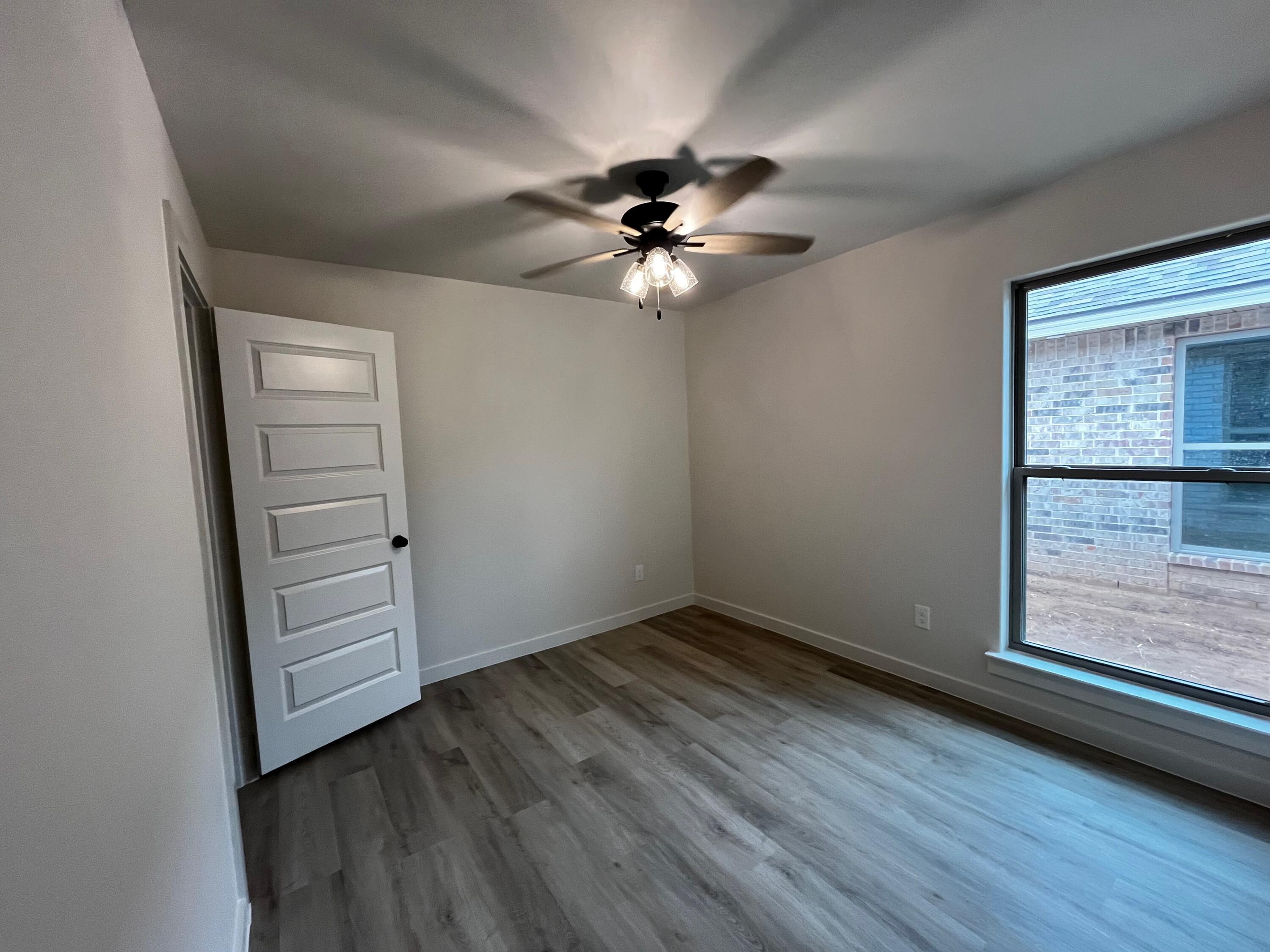 2016 Cottonwood Avenue Wolfforth, TX 79382 - Photo 14 of 16 IMG_2079