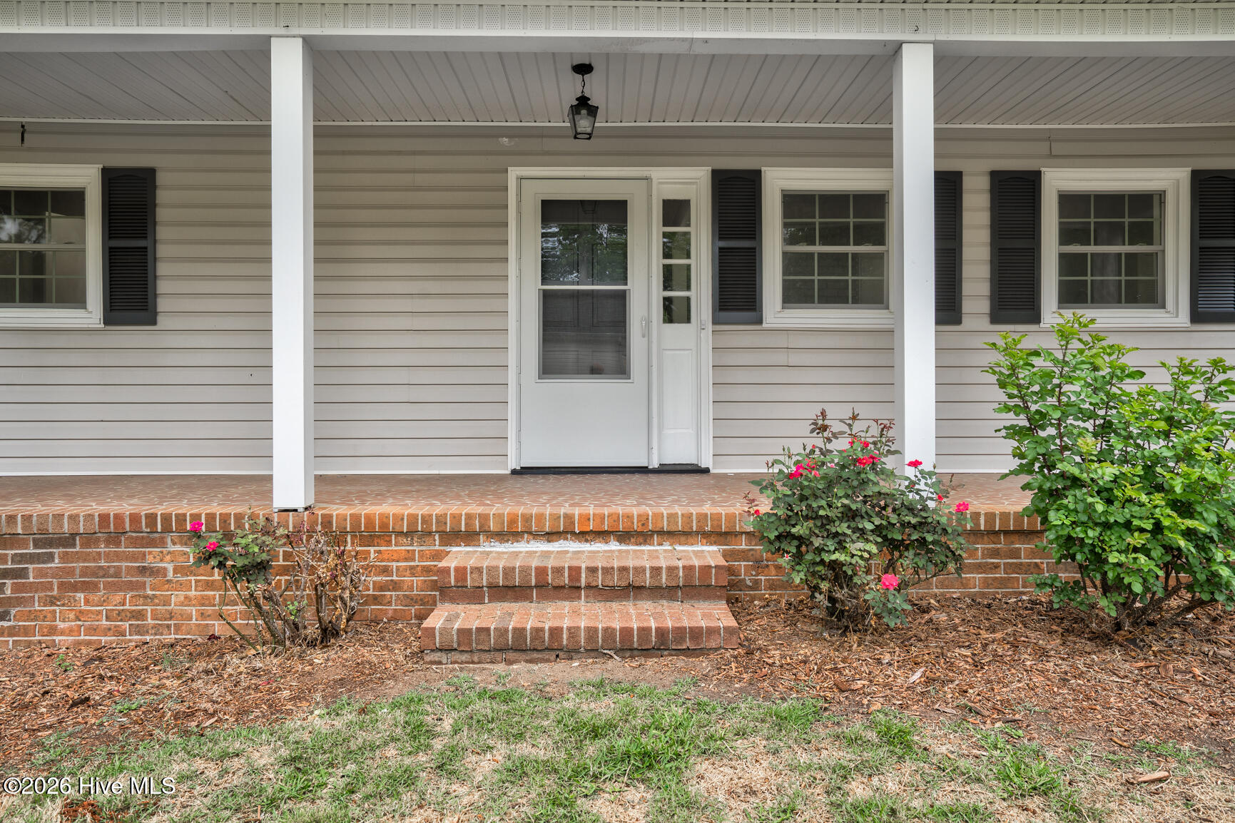 215 East Franklin Street Spring Hope, NC 27882 - Photo 3 of 30