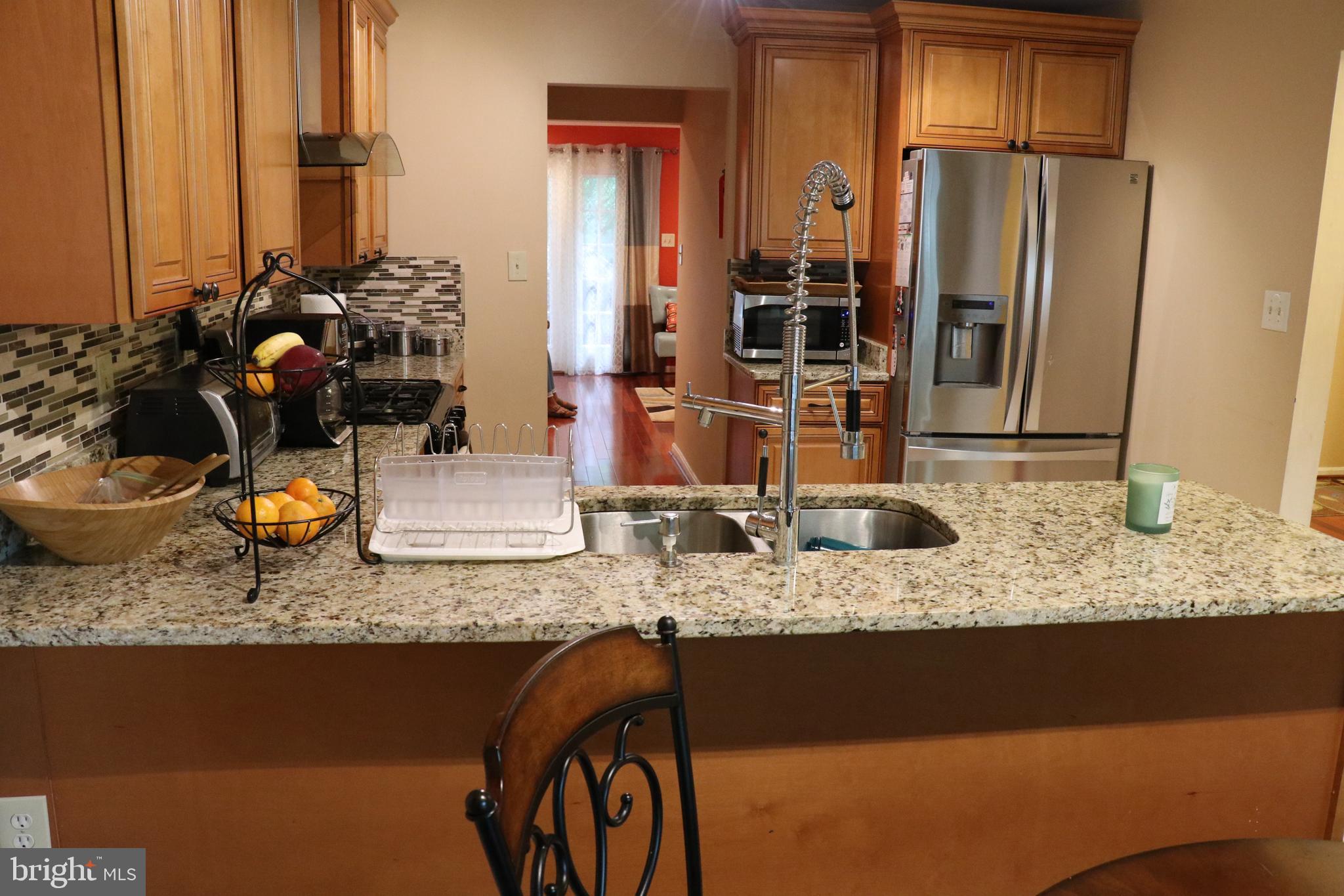7276 Olde Lantern Way Springfield, VA 22152 - Photo 8 of 39 Gallery Image 8