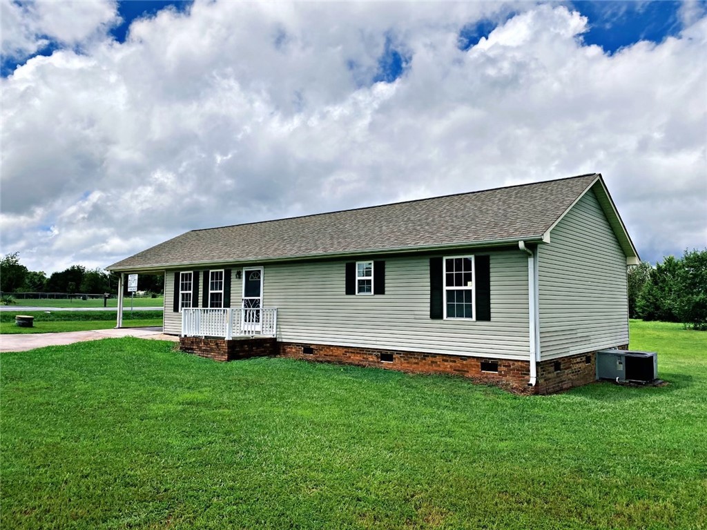 1101 Sexton Gin Road Starr, SC 29684 - Photo 1 of 17
