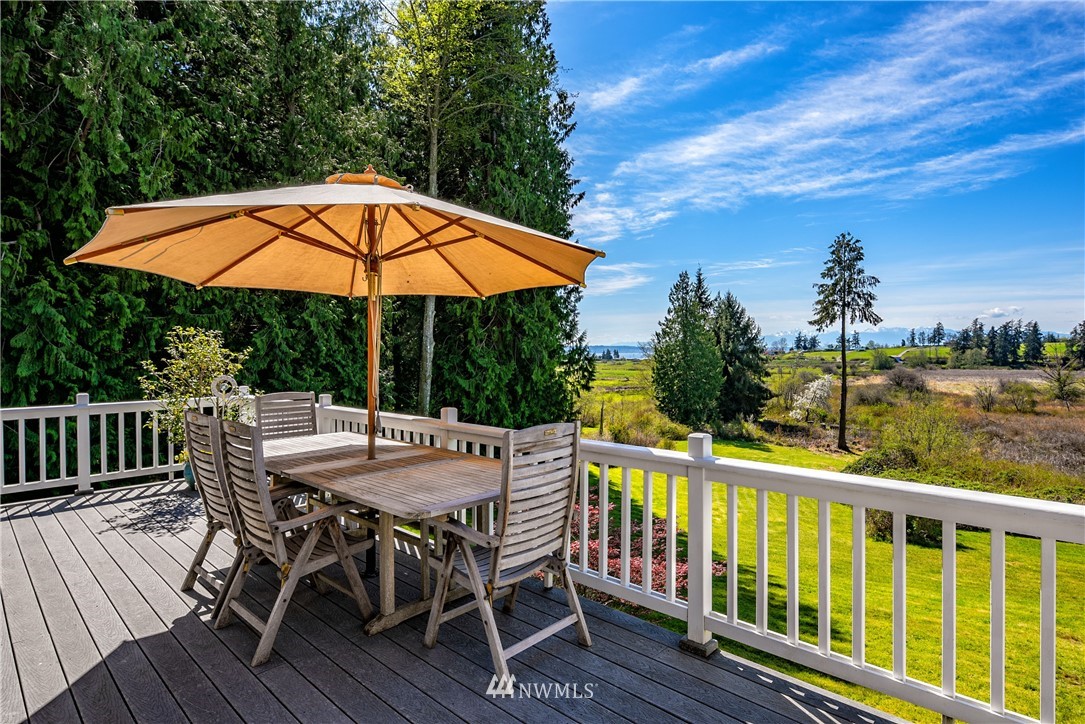 7230 Bailey Road Clinton, WA 98236 - Photo 20 of 40