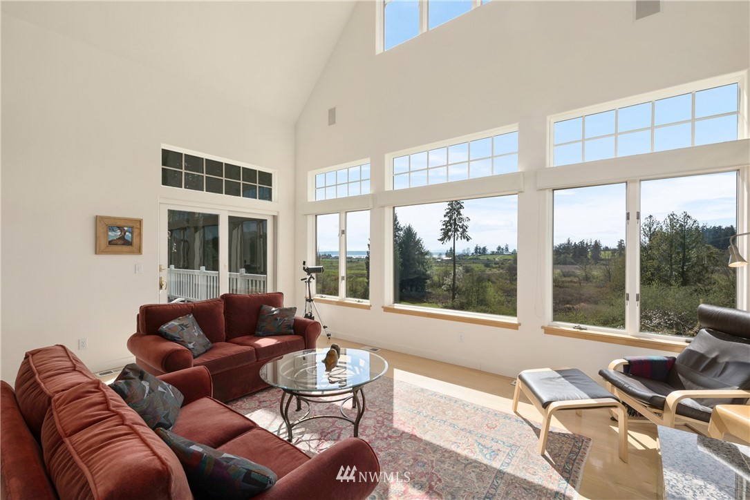 7230 Bailey Road Clinton, WA 98236 - Photo 10 of 40