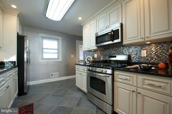 26 Cockeys Mill Road Reisterstown, MD 21136 - Photo 15 of 20 Kitchen