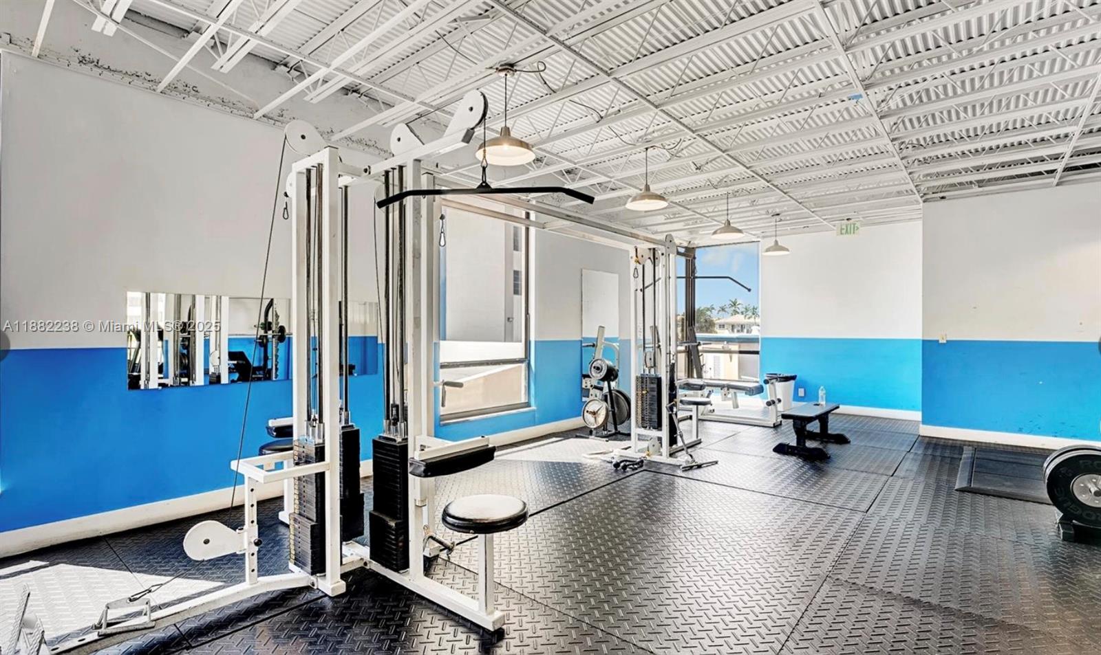 1500 South Ocean Drive, Unit 3G Hollywood, FL 33019 - Photo 33 of 37 a room with gym equipment