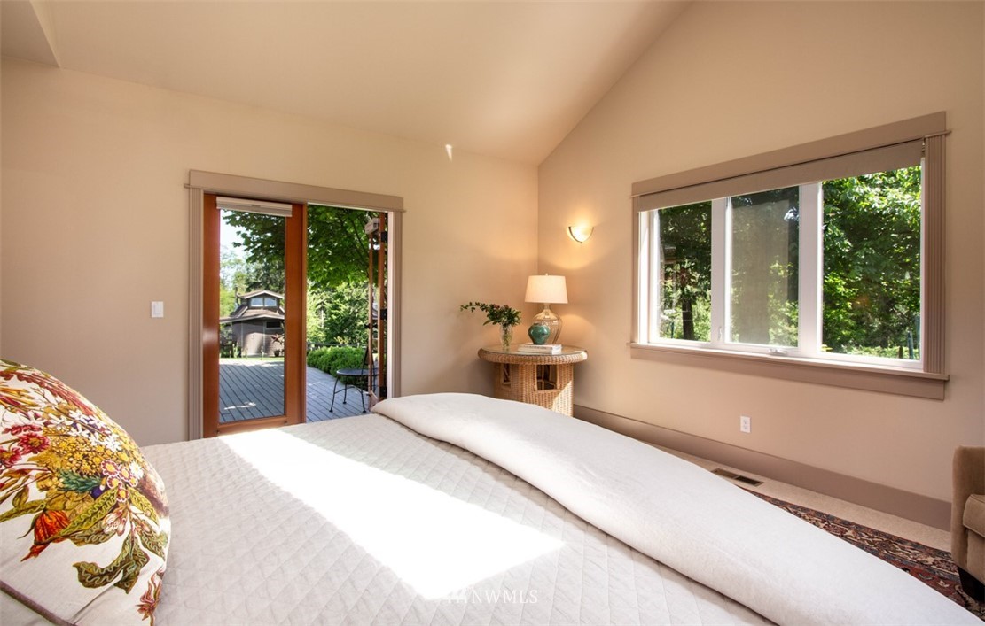 8000 Hansen Road Northeast Bainbridge Island, WA 98110 - Photo 22 of 40 Gallery Image 22