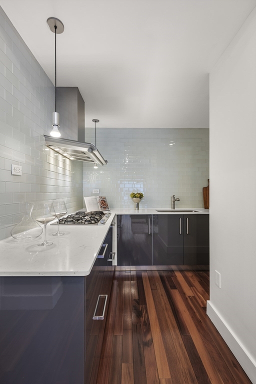 25 Channel Center Street, Unit PH201 Boston, MA 02210 - Photo 11 of 16