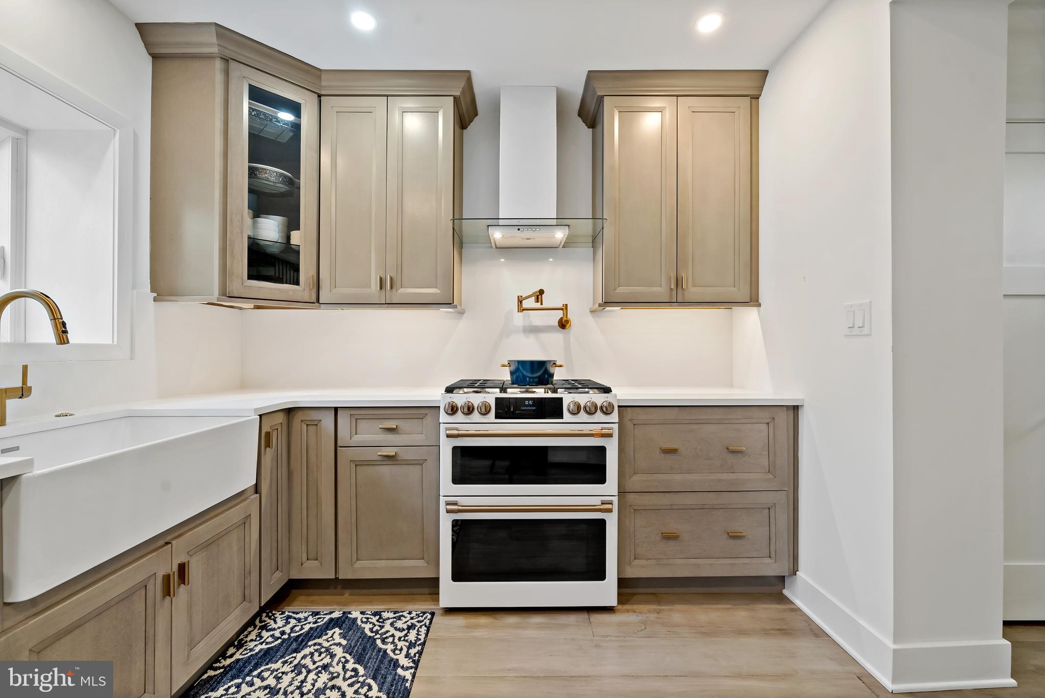 1040 Emily Street Philadelphia, PA 19148 - Photo 15 of 32
