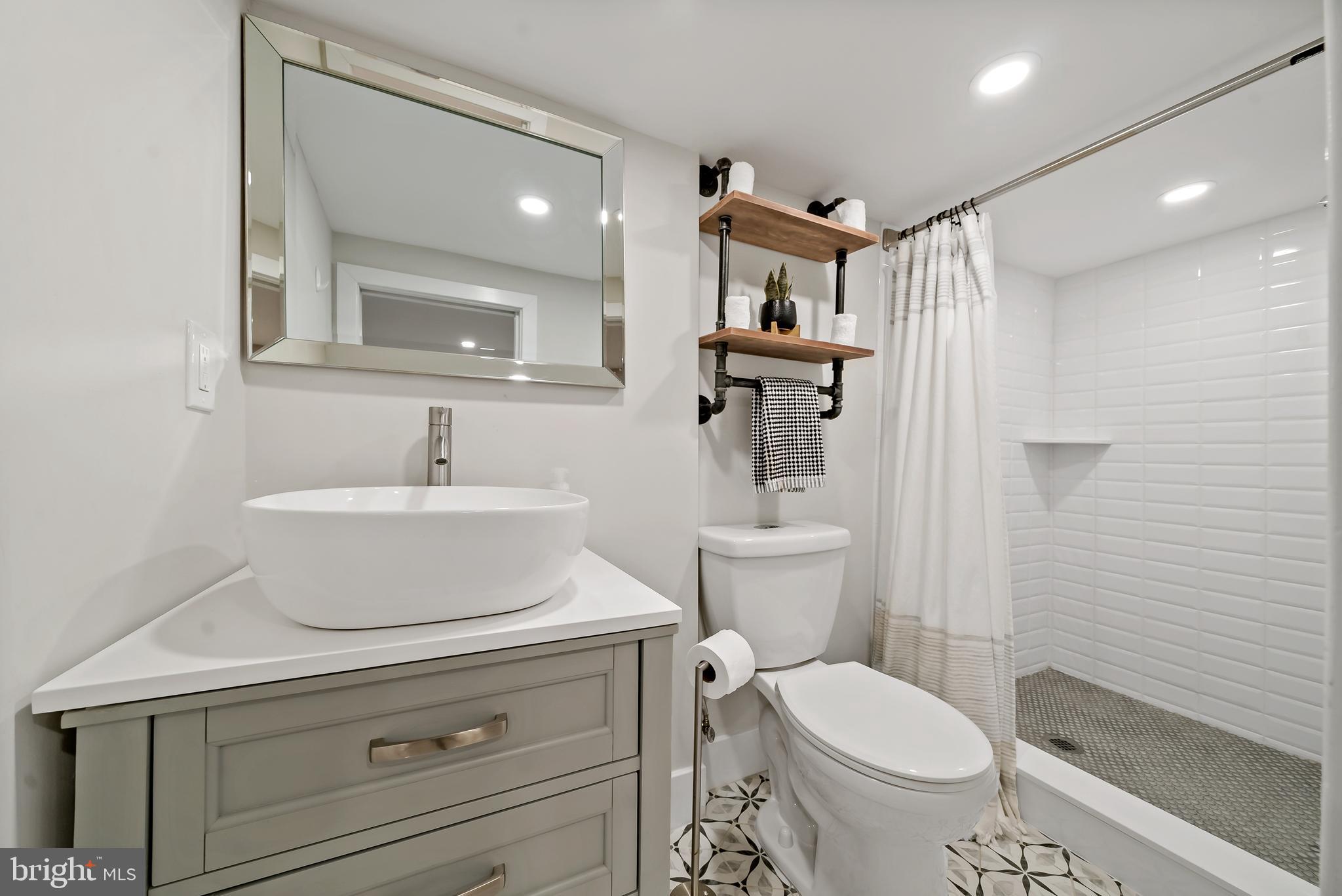1040 Emily Street Philadelphia, PA 19148 - Photo 28 of 32
