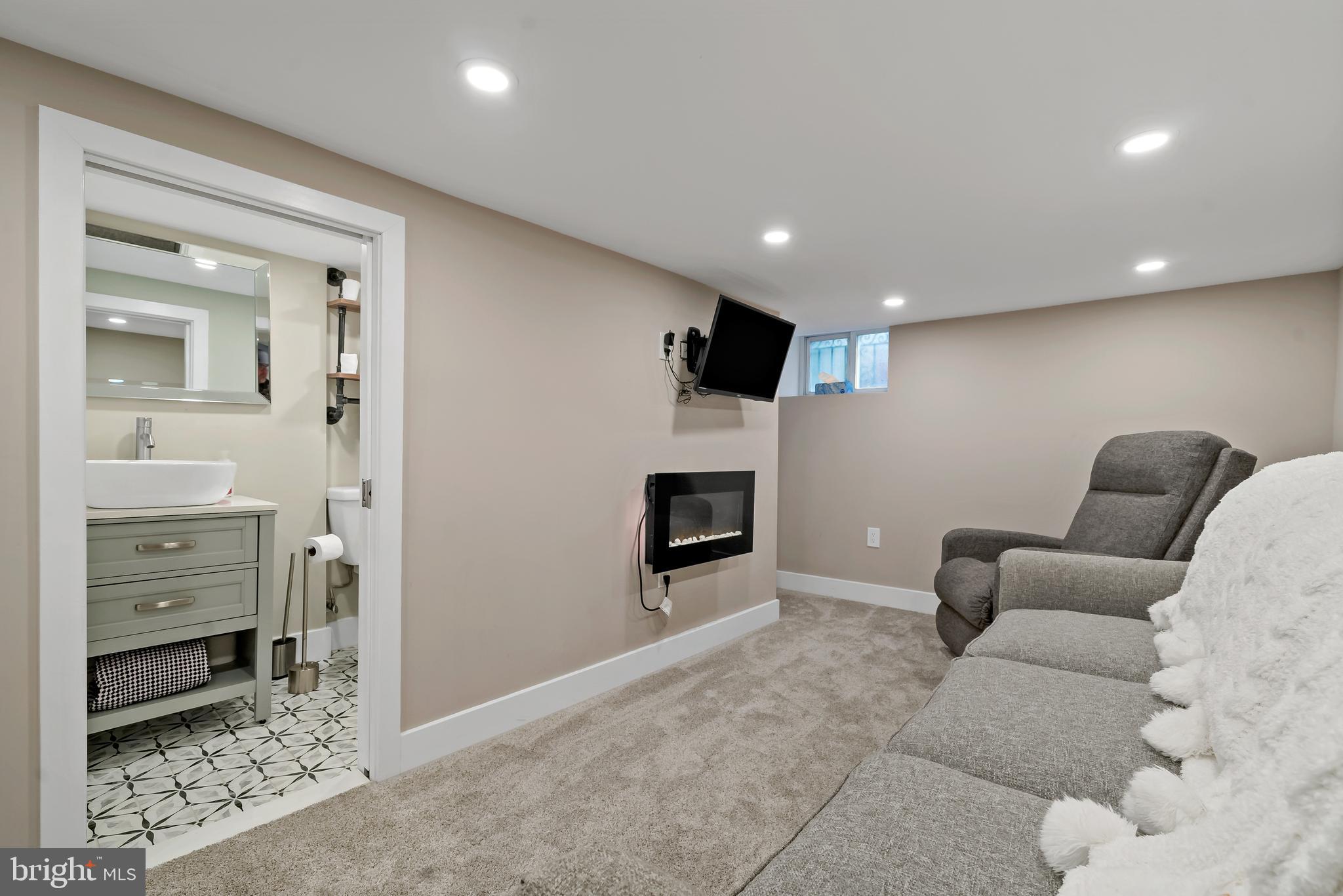1040 Emily Street Philadelphia, PA 19148 - Photo 32 of 32