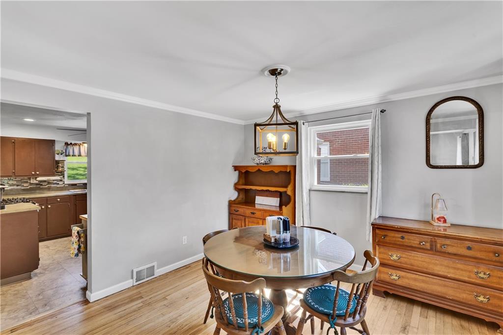 1117 Broughton Road Pittsburgh, PA 15236 - Photo 12 of 37 Dining Room