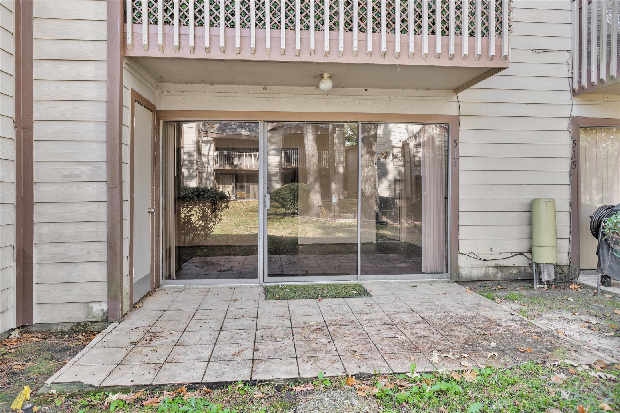 12900 Walden Road, Unit 513 Montgomery, TX 77356 - Photo 9 of 20 a porch with seating space