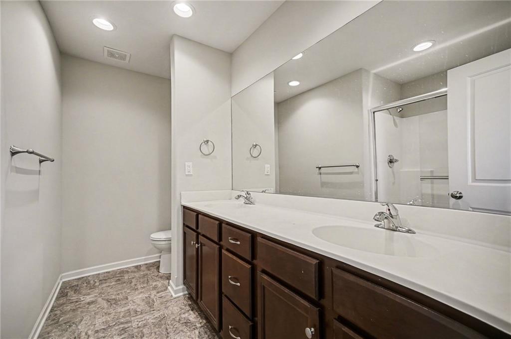 21720 North Ridge Peculiar, MO 64078 - Photo 12 of 17