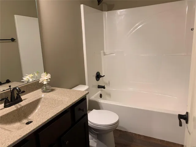 $299,900 | 28555 Shallow Waters Road, Wright City, MO 63390