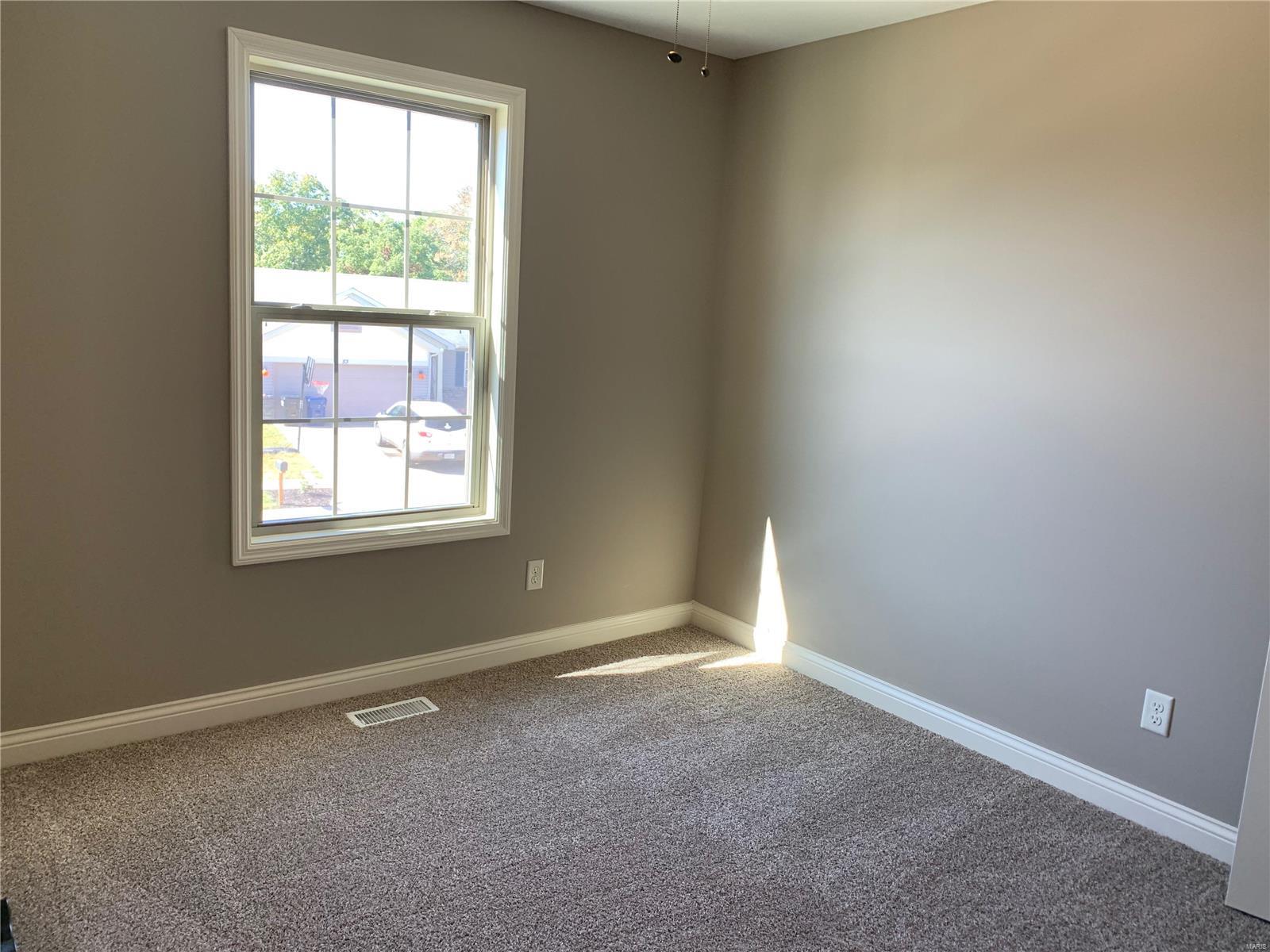 28555 Shallow Waters Road Wright City, MO 63390 - Photo 9 of 14