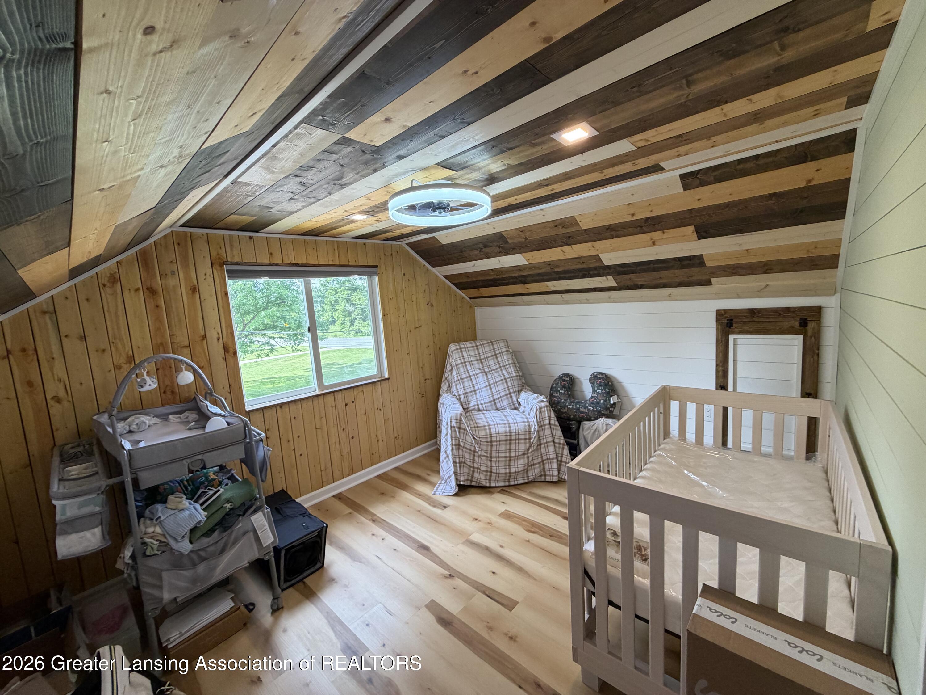5429 South Waverly Road Lansing, MI 48911 - Photo 26 of 39 IMG_3651
