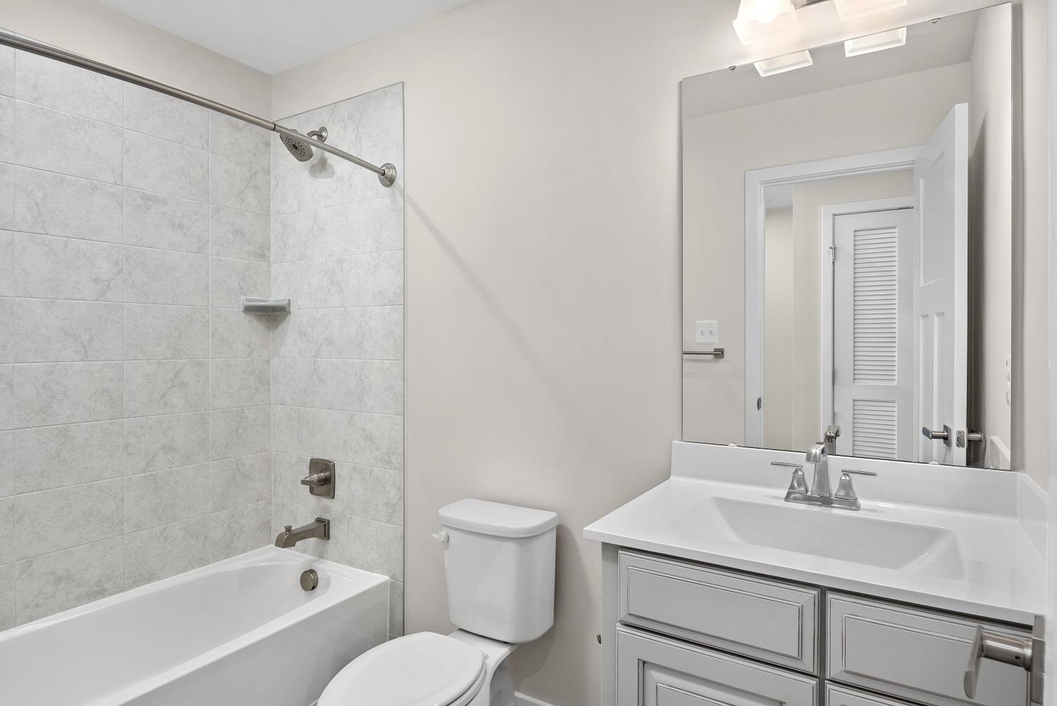 3607 Ponton Road Mount Crawford, VA 22841 - Photo 9 of 10 Hall Full Bath